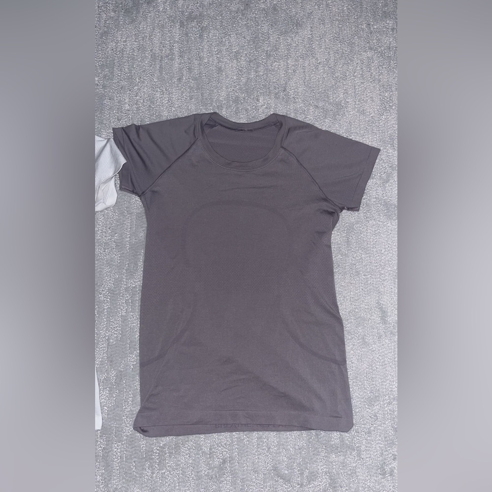 Lululemon swiftly tech